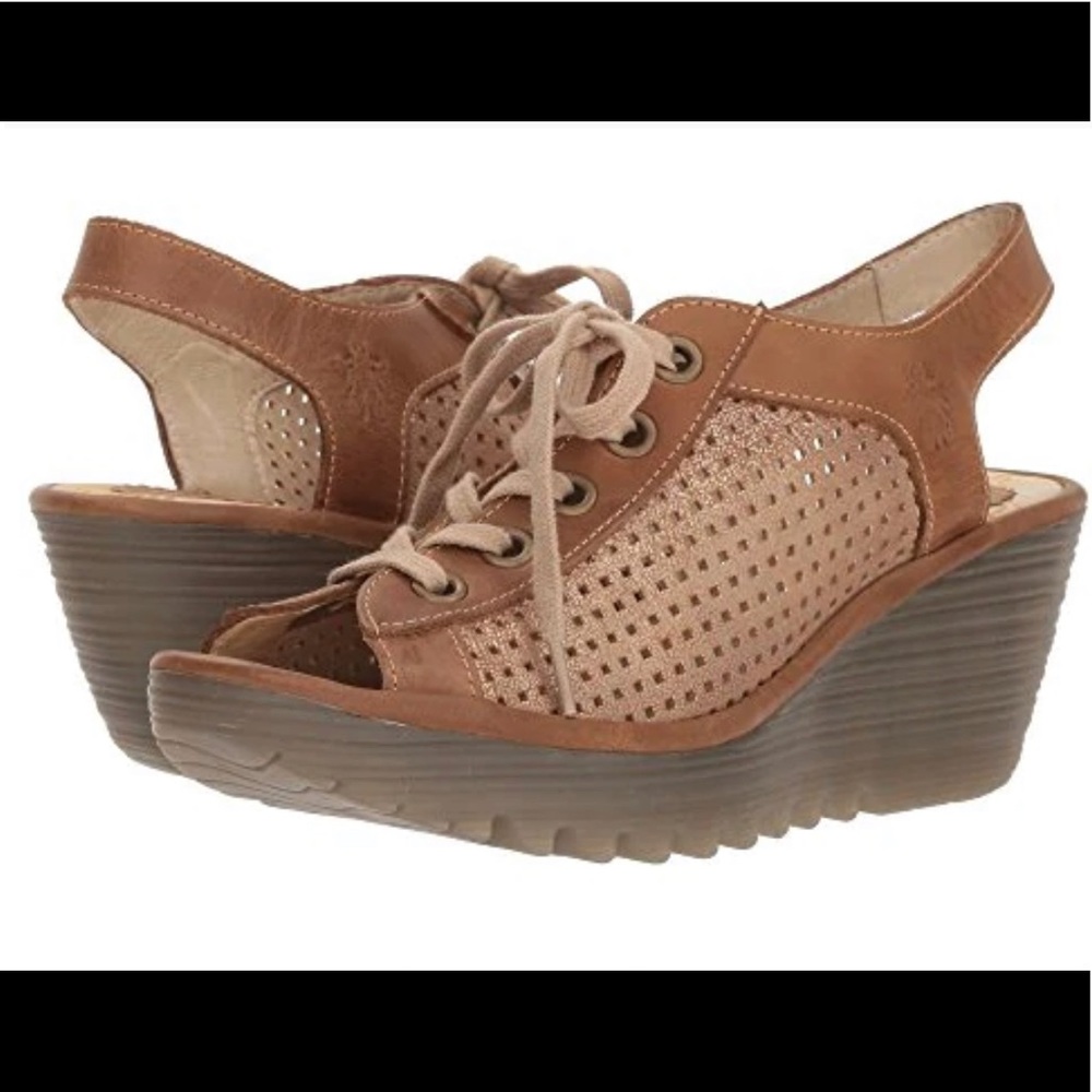 NWT Fly London Yeki 841 fly in Camel Wedge Open Toe, Sling Back Sandal